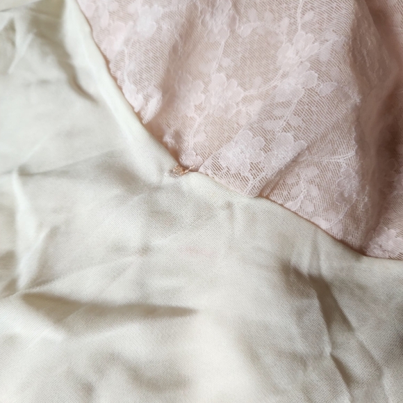Elegant Cream and Pink Women's Dress - Picture 6 of 7